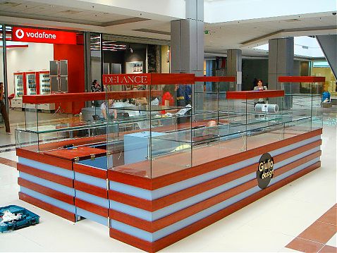 Mobilier comercial de sticla pentru bijuterii Pitesti